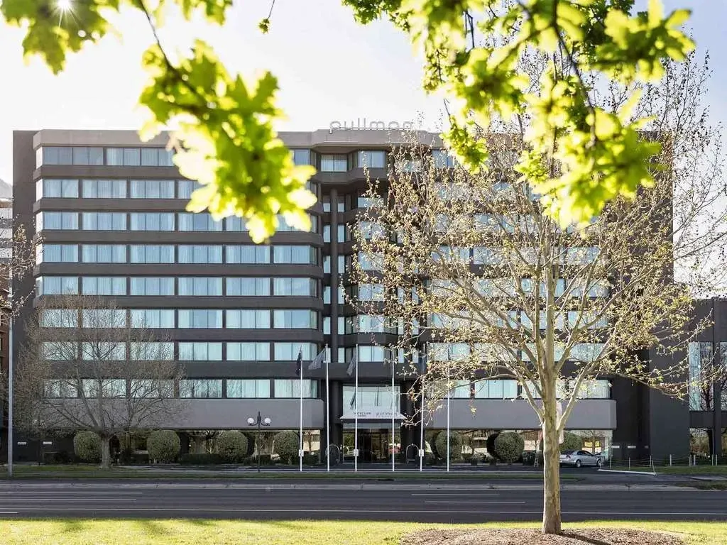 Pullman Albert Park exterior